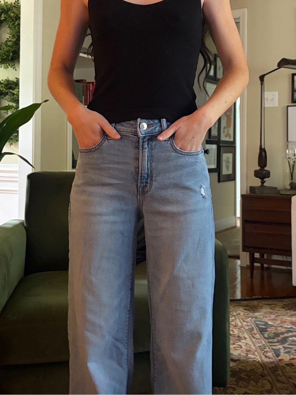 American Eagle Super High Rise Baggy Wide Leg Jeans Size 000